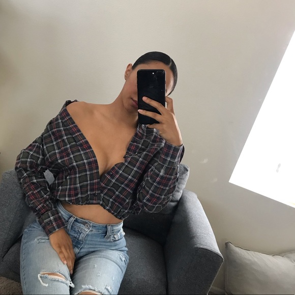 Banana Republic Tops - Pattern drawstring crop long sleeve